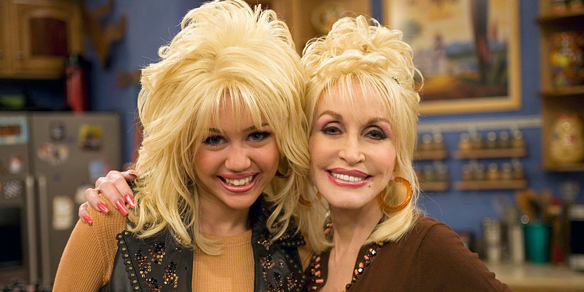 Miley Cyrus and Dolly Parton | Source: Getty Images
