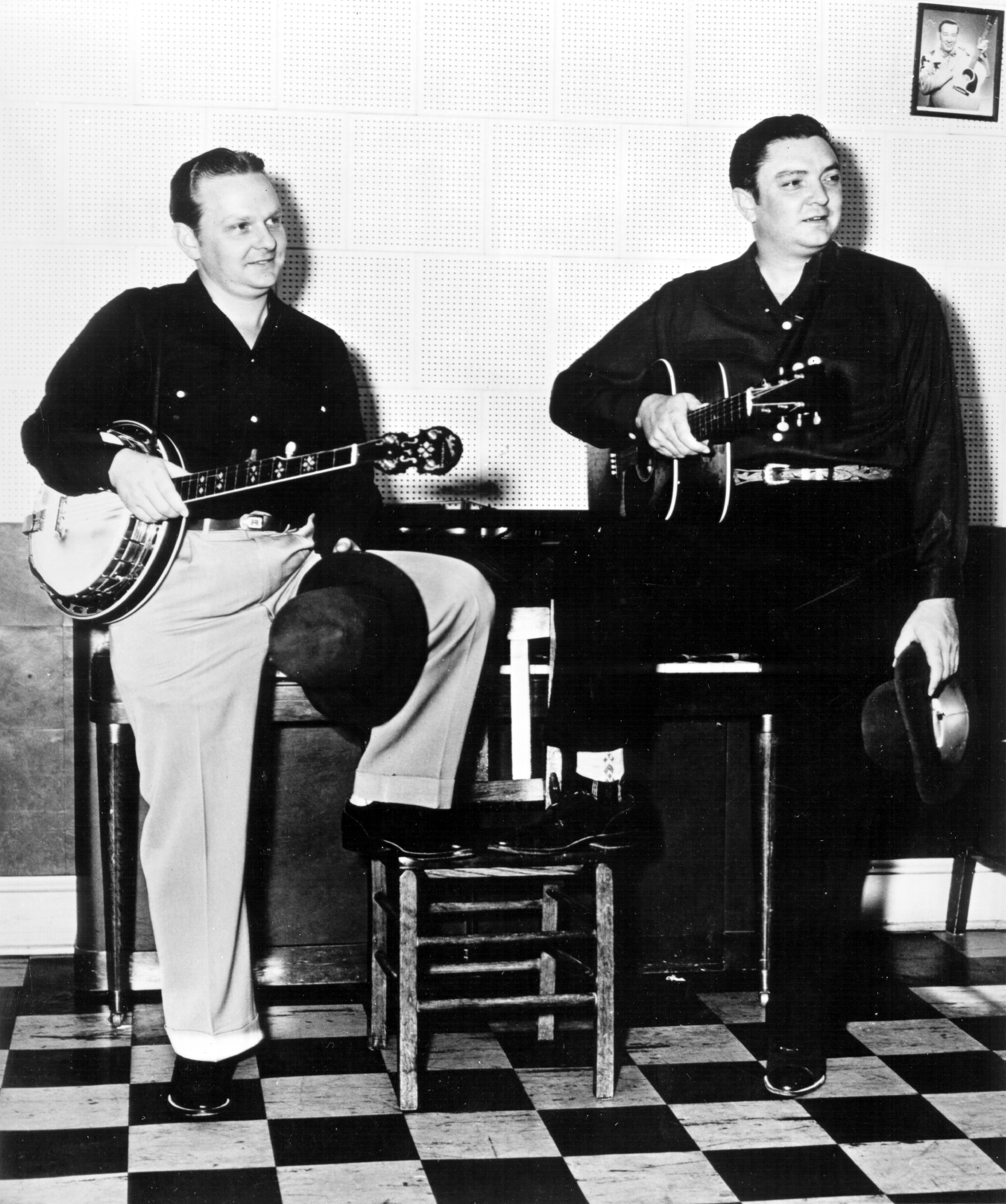 Ralph Stanley and Carter Stanley, also known as the Stanley Brothers posing for a Mercury Records portrait in circa 1954 | Source: Getty Images