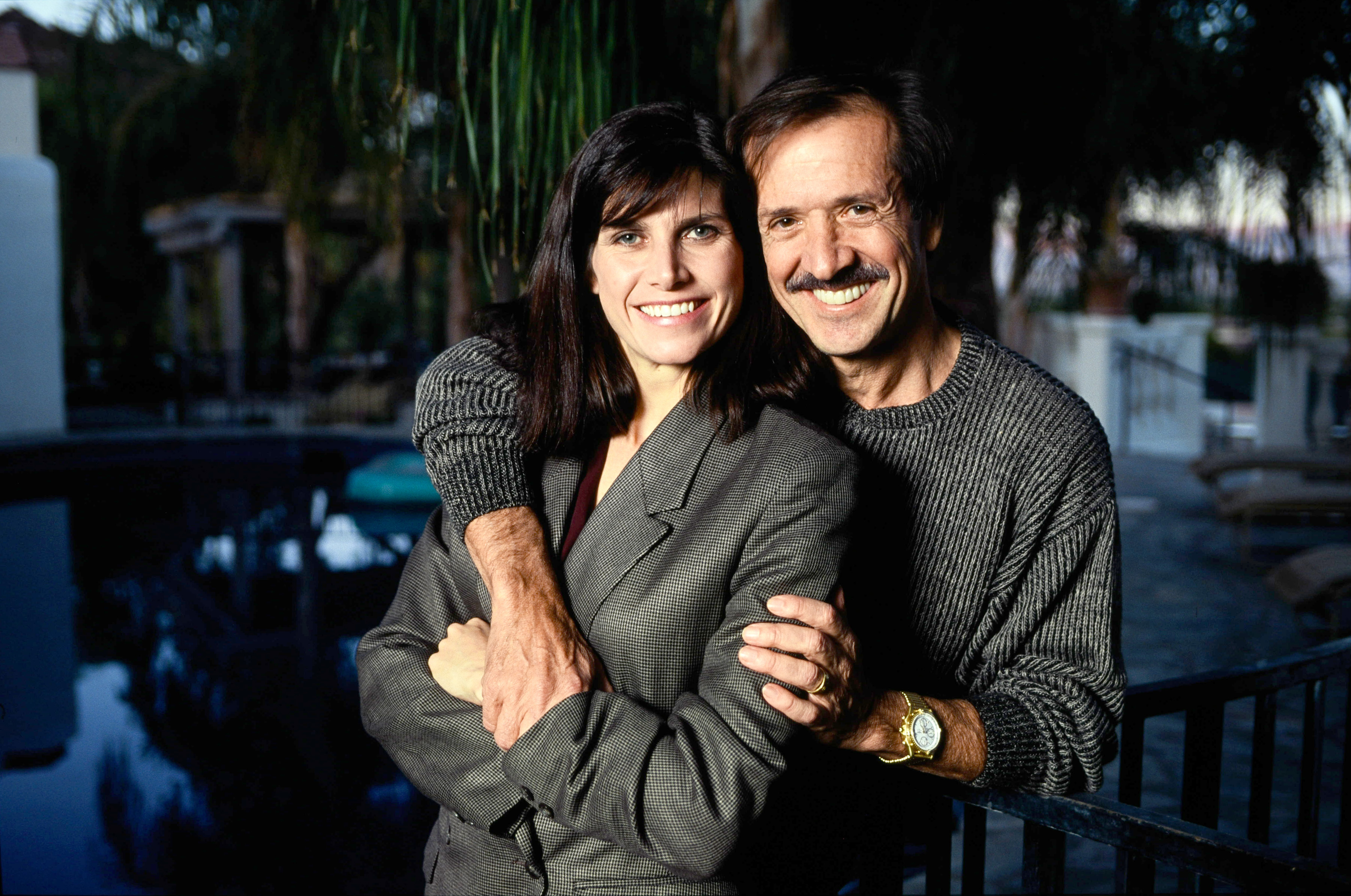 Sonny Bono and his wife Mary Whitaker on January 1, 1991 in Palm Springs, California | Source: Getty Images